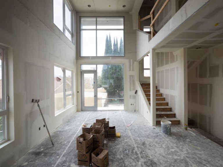 Travaux de rénovation à VIVAISE : solutions pour les cloisons et le carrelage